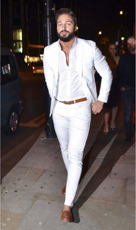 white_jeans_and_blazer
